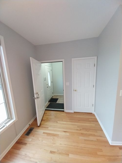 1-4552 Newland Ave, Harwood Heights, IL, 60706-4843 | Card Image