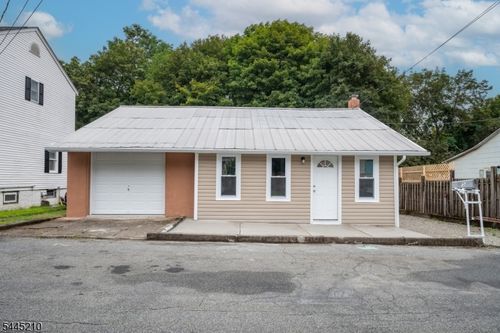 5 Avenue A, Ogdensburg, NJ, 07439-1112 | Card Image