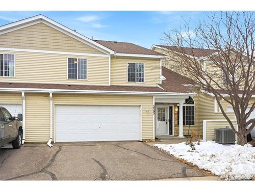 2305 Rosemary Curv, HUDSON, WI, 54016-8062 | Card Image