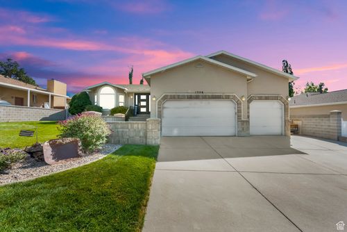 1356 Eastpoint Dr, Sandy, UT, 84092-2931 | Card Image