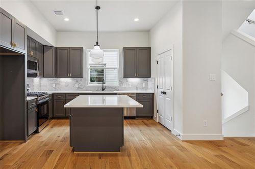 5506 Wheatley Street, Houston, TX, 77091 | Card Image