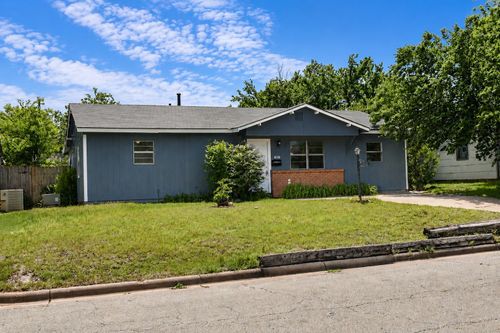 121 Dundee Drive, Wichita Falls, TX, 76302 | Card Image