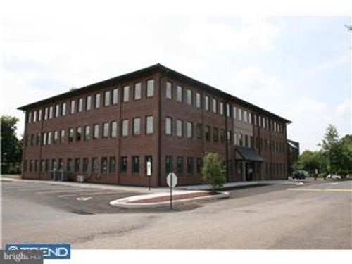370 E Maple Ave, LANGHORNE, PA, 19047-2859 | Card Image