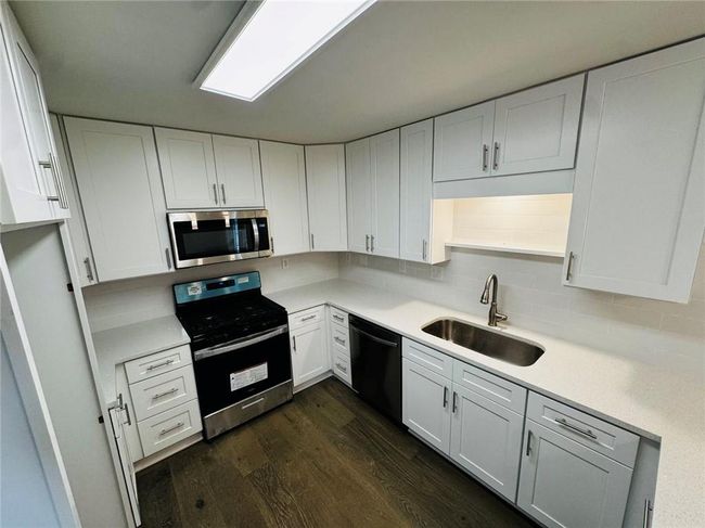 208 Arbour Way, House other with 3 bedrooms, 2 bathrooms and null parking in Suwanee GA | Image 19