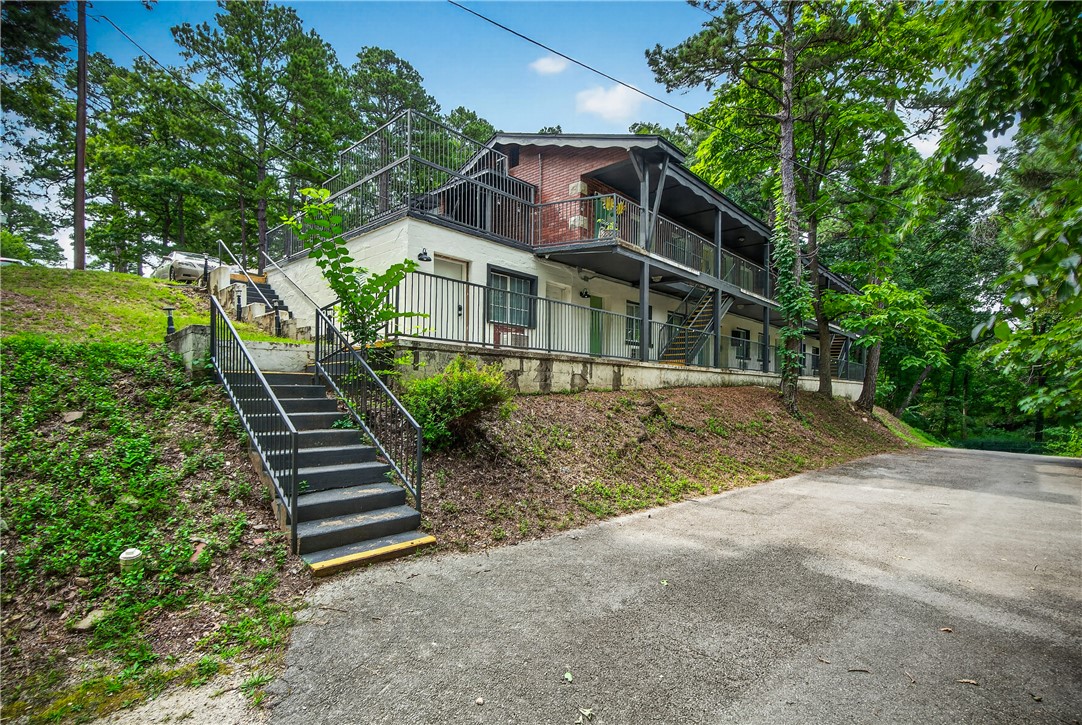 Commercial Sale in Eureka Springs
