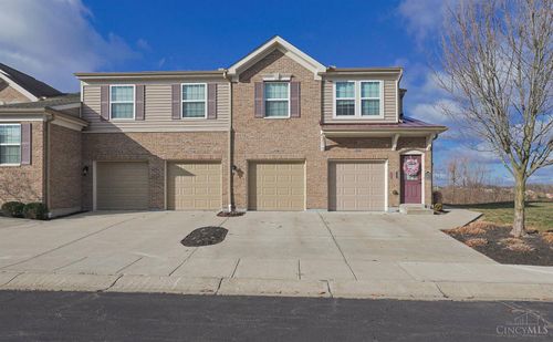 8001 Oakbridge Way, Cincinnati, OH, 45248 | Card Image