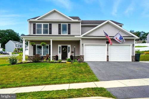 100 Steeple Chase Dr, YORK HAVEN, PA, 17370-8947 | Card Image