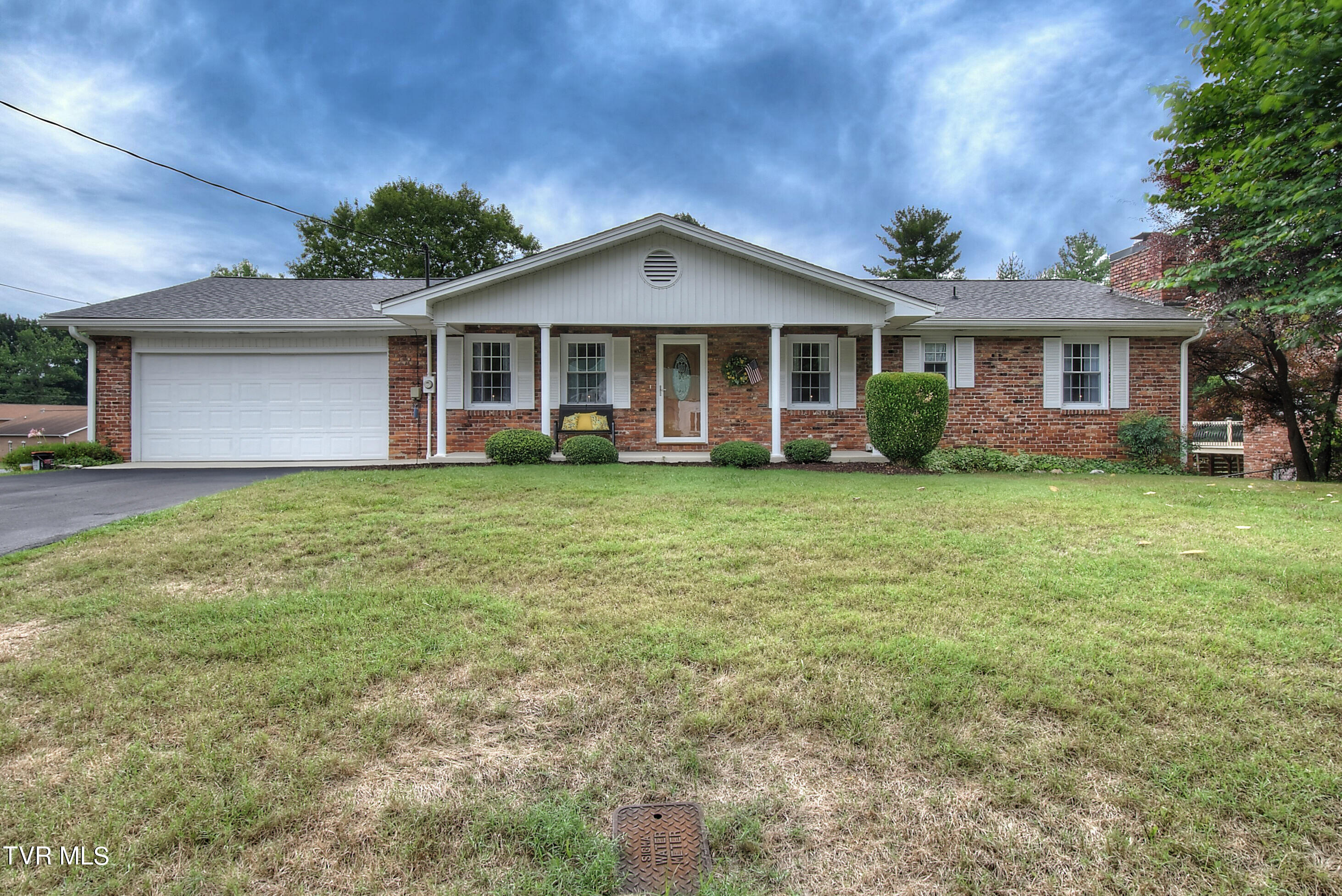 Knob Creek Rd, Johnson City, TN 37604