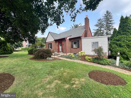 739 Pearl Ave, MANHEIM, PA, 17545-2325 | Card Image