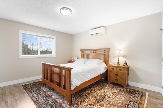 Main floor | Image 17
