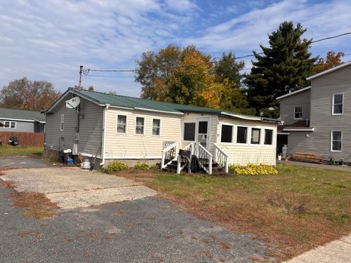 31 Washington St, Tupper Lake, NY, 12986-1217 | Card Image
