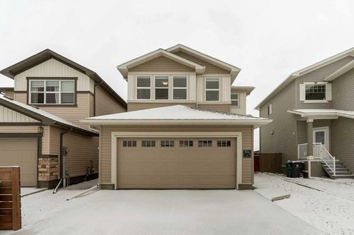 {{alt}} | Card Image