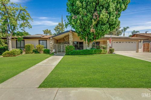 6708 Kearsarge Way, Bakersfield, CA, 93309-3421 | Card Image