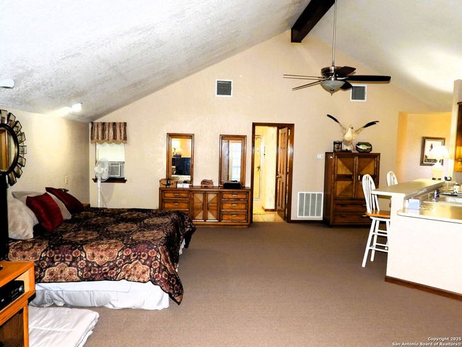 3078 Goat Hill Rd, House other with 4 bedrooms, 4 bathrooms and null parking in Lakehills TX | Image 37