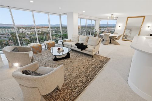 15d-3111 Bel Air Dr, Las Vegas, NV, 89109-1504 | Card Image