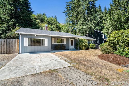 4708 Alameda Ave W, University Place, WA, 98466-6317 | Card Image