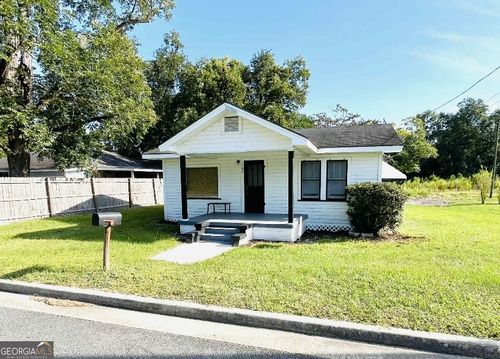 702 E Waring St, Waycross, GA, 31501-7941 | Card Image