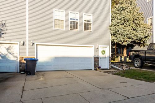 unit-14-936 Mckinley Ave, Des Moines, IA, 50315-3865 | Card Image