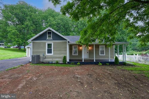 1384 Roundtop Rd, MIDDLETOWN, PA, 17057-3621 | Card Image