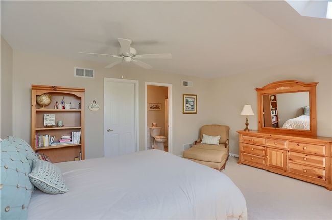 135 Linden Ct, Condo with 3 bedrooms, 3 bathrooms and 2 parking in Seven Fields PA | Image 39