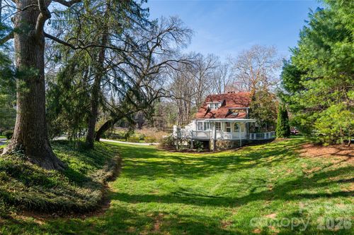 25 Blackwood Rd, Asheville, NC, 28804-2601 | Card Image