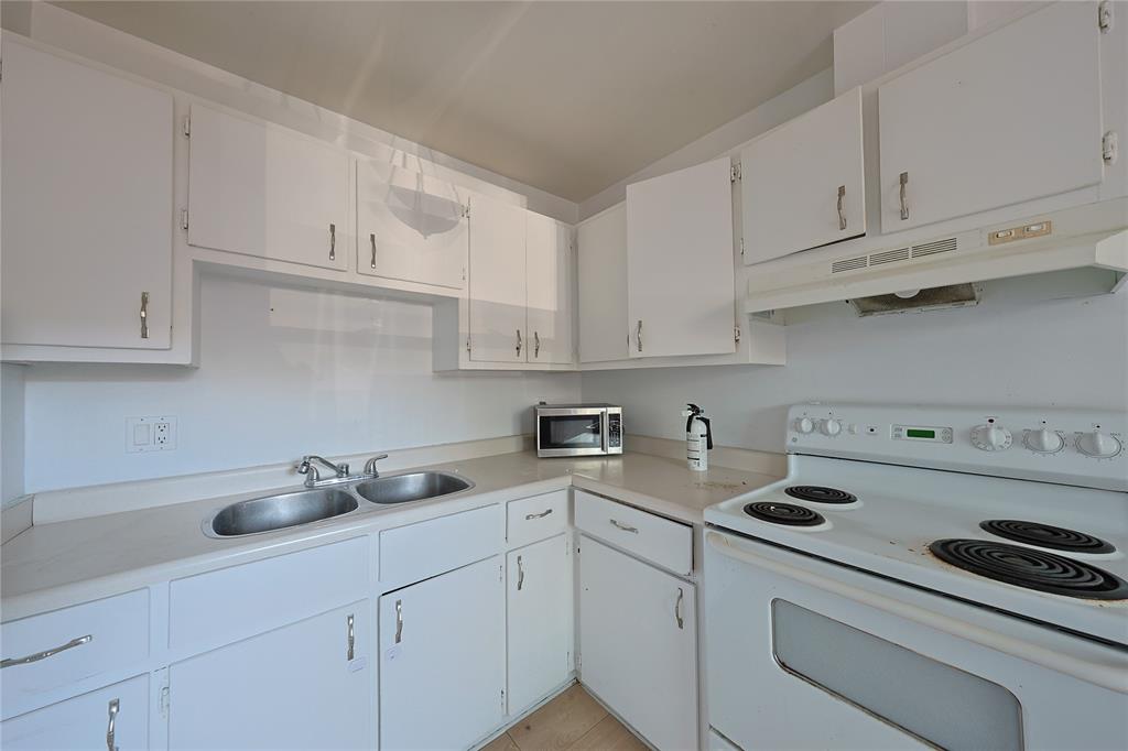 Residential in Sarnia 5