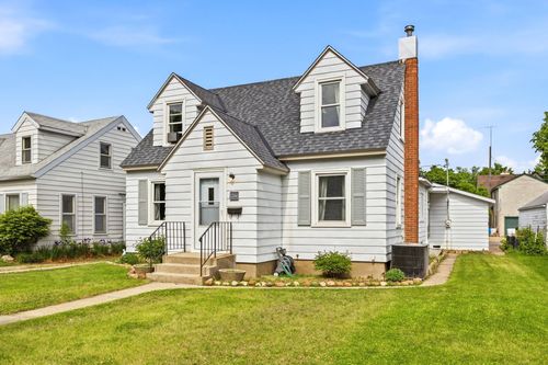 1244 9th Ave N, Saint Cloud, MN, 56303-2705 | Card Image