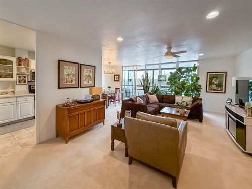 unit-401-3663 Grand Ave, Des Moines, IA, 50312-4339 | Card Image