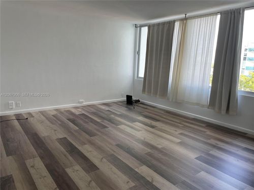 605-1000 West Ave, Miami Beach, FL, 33139-4759 | Card Image