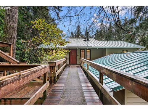 1867 Fircrest Dr, Eugene, OR, 97403-3111 | Card Image