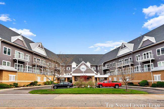 15 - 917 W Savidge St, Condo with 2 bedrooms, 2 bathrooms and null parking in Spring Lake MI | Image 9