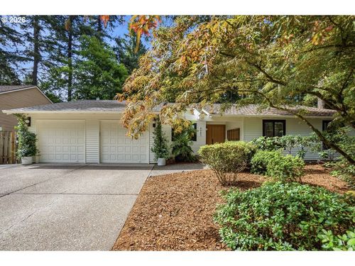 4980 Centerwood St, Lake Oswego, OR, 97035-8205 | Card Image