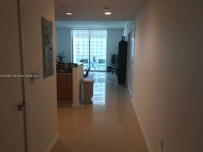 APT-2407 - 1060 Brickell Ave, Condo with 2 bedrooms, 2 bathrooms and null parking in Miami FL | Image 6