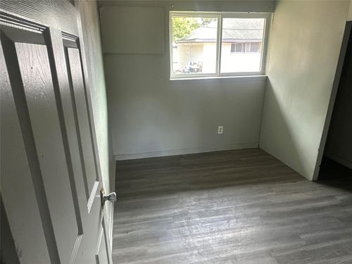apt-4-5405 Suez St, Houston, TX, 77020-4530 | Card Image