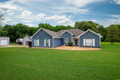 17 Mckenzie Trl, Conway, AR, 72032-9657 | Card Image
