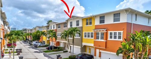 4-770 Millbrae 4 Court, West Palm Beach, FL, 33401 | Card Image