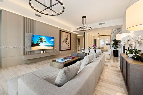 6b-2821 S Bayshore Dr, Coconut Grove, FL, 33133-6047 | Card Image