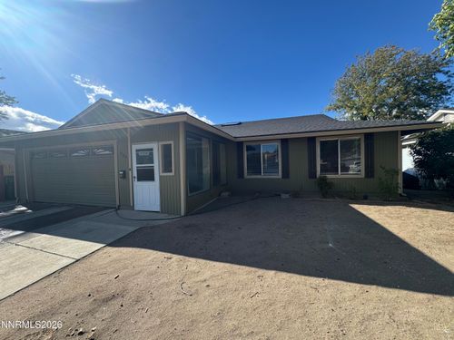 936 Glen Molly Dr, Sparks, NV, 89434-2555 | Card Image