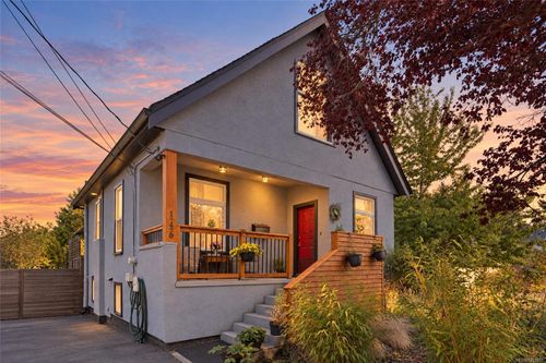 1746 Pembroke St, Victoria, BC, V8R1W6 | Card Image