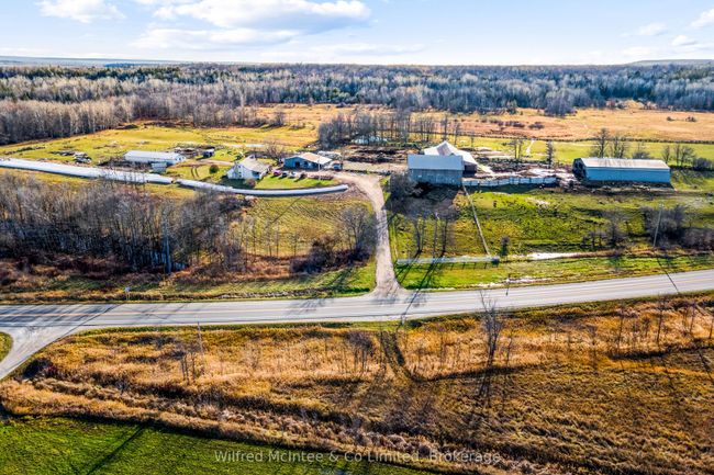 15339 Highway 6, Home with 5 bedrooms, 1 bathrooms and 10 parking in Manitowaning ON | Image 7