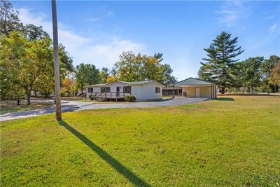 516 N 3rd Street, House other with 3 bedrooms, 2 bathrooms and null parking in Chetopa KS | Image 3