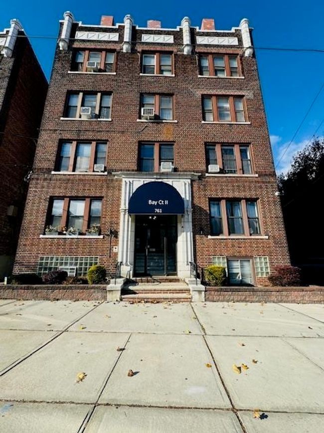 APT-21 - 761 Avenue A, Condo with 2 bedrooms, 1 bathrooms and null parking in Bayonne NJ | Image 19