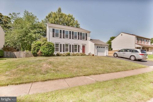 14617 Lock Dr, CENTREVILLE, VA, 20120-1352 | Card Image