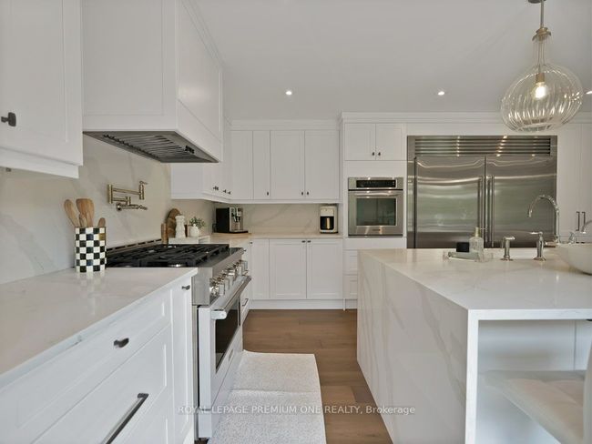 27 Cain Crt, House other with 4 bedrooms, 4 bathrooms and 6 parking in Nobleton ON | Image 8