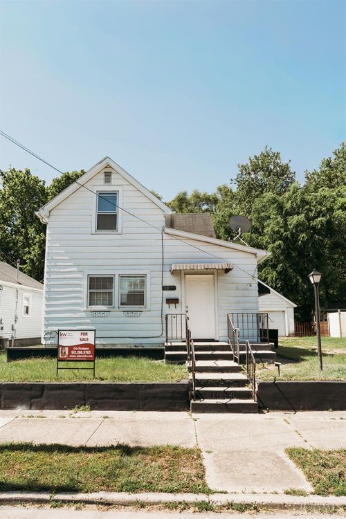 1014 Race Dr, Troy, OH, 45373-4226 | Card Image