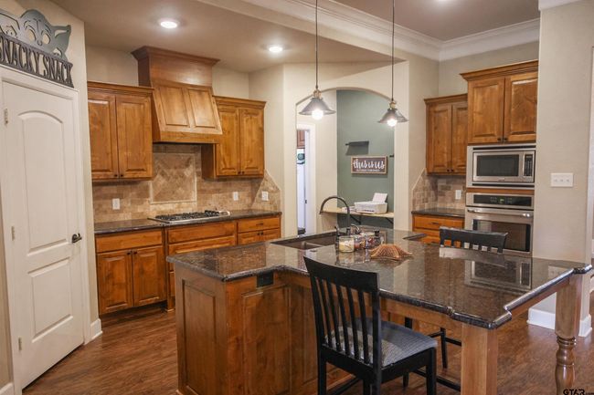 1005 Crescent Hill Ct, House other with 4 bedrooms, 2 bathrooms and null parking in Bullard TX | Image 7