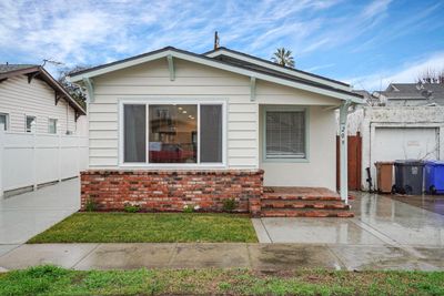 209 4 Th St, House other with 3 bedrooms, 1 bathrooms and null parking in Isleton CA | Image 1