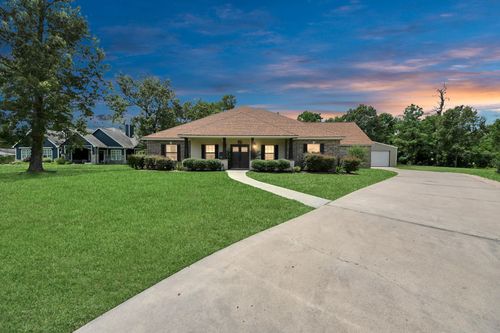 6319 Nowlin Dr, Baytown, TX, 77521-7001 | Card Image