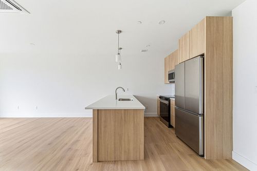 307-1035 Commonwealth Ave, Boston, MA, 02215 | Card Image