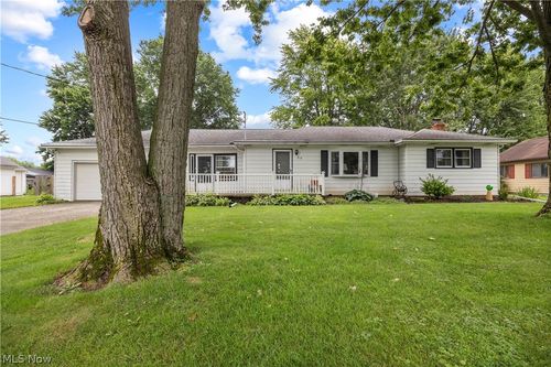 814 S Logan St, Elyria, OH, 44035-6549 | Card Image
